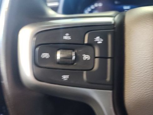 Certified 2024 Chevrolet Suburban LT AWD/4WD image 33