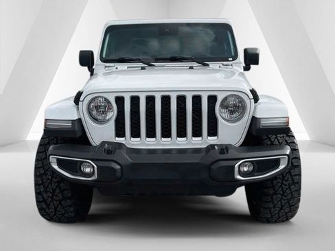 Used 2020 Jeep Gladiator Overland AWD/4WD image 2