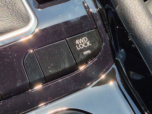 New 2026 Jeep Compass Latitude AWD/4WD image 13