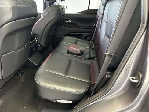 Used 2025 Lexus GX 550 w/ Accessory Package (2T) AWD/4WD image 16