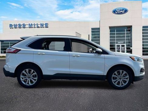Used 2023 Ford Edge Titanium AWD/4WD image 2