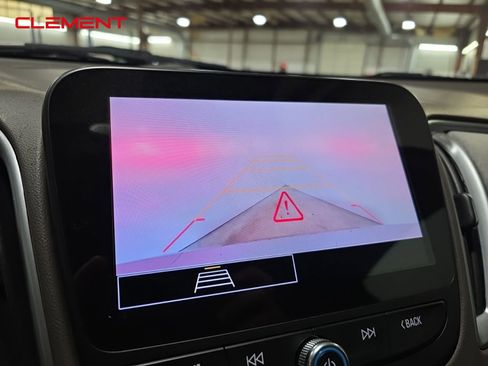 Used 2024 Chevrolet Malibu LT image 18