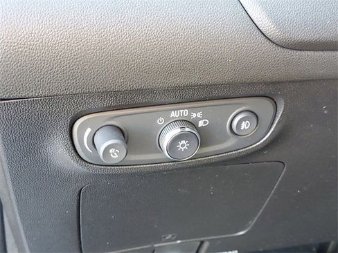 Used 2021 Buick Encore GX Select image 10