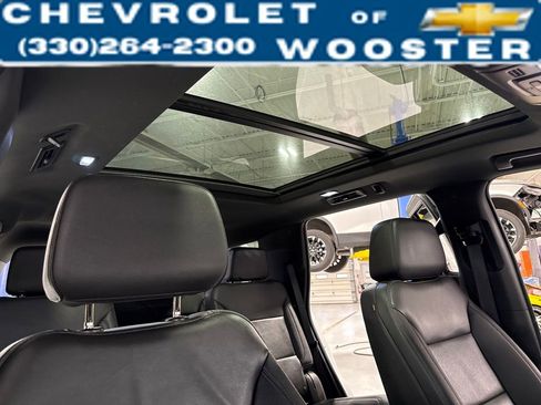 Used 2022 Chevrolet Tahoe Z71 w/ Luxury Package image 12