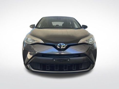 Used 2020 Toyota C-HR LE FWD image 2