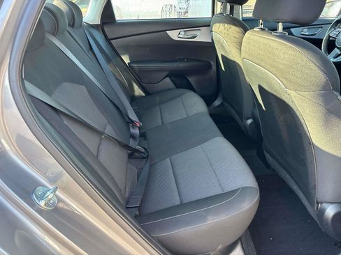 Used 2024 Kia Forte LXS w/ LXS Technology Package FWD image 13