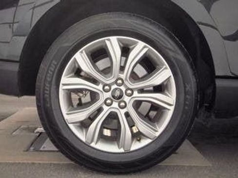 Used 2024 Ford Edge Titanium image 12