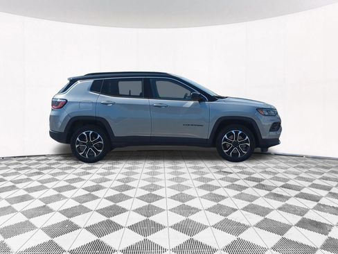 Used 2023 Jeep Compass Limited AWD/4WD image 6