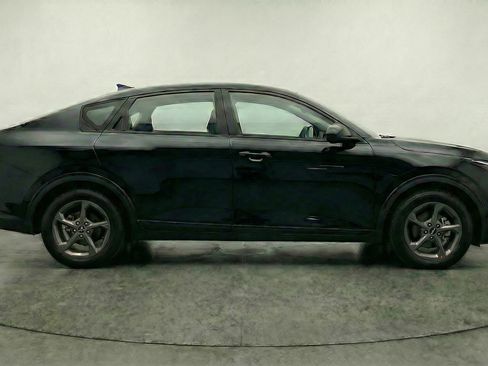 Used 2025 Kia K4 FWD image 11
