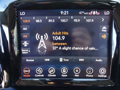 Used 2020 Jeep Cherokee Limited w/ Luxury Group AWD/4WD image 25