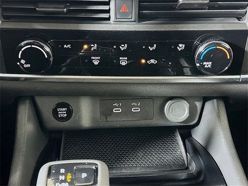 Used 2024 Nissan Rogue S image 16