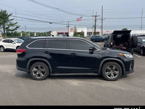 Used 2017 Toyota Highlander Limited Platinum AWD/4WD image 6