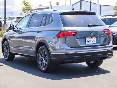 Used 2024 Volkswagen Tiguan SE FWD image 7