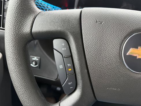 New 2026 Chevrolet Express 2500 image 19