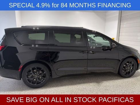 New 2026 Chrysler Pacifica Limited w/ S Appearance Package FWD image 26