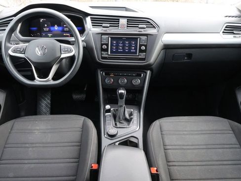Used 2022 Volkswagen Tiguan S image 14