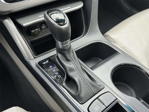 Used 2017 Hyundai Sonata Limited w/ Tech Package 03 image 6