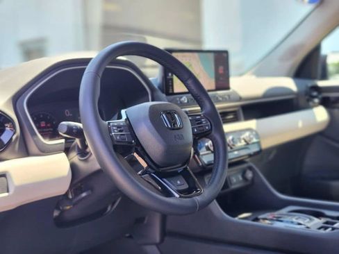 Used 2026 Honda Passport RTL image 17