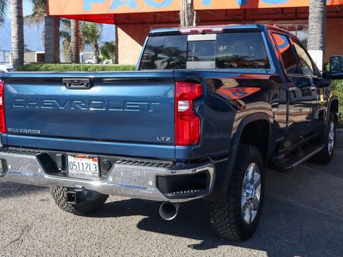 Used 2020 Chevrolet Silverado 3500 LTZ w/ LTZ Plus Package image 9