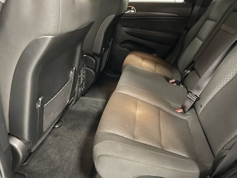 Used 2021 Jeep Grand Cherokee Freedom Edition image 24