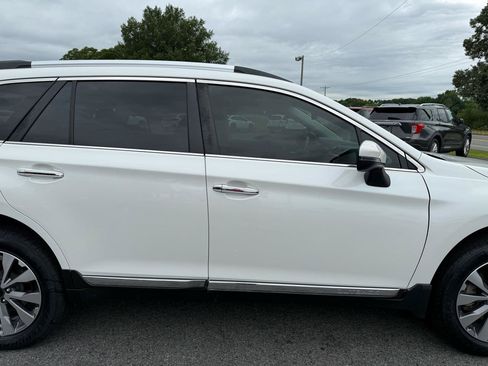 Used 2019 Subaru Outback 3.6R Touring AWD/4WD image 43