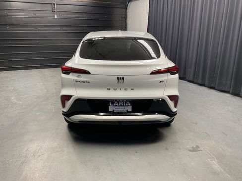 Used 2024 Buick Envista Sport Touring image 5