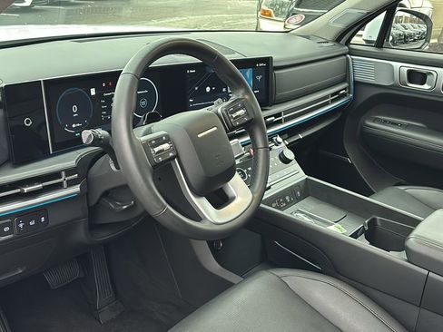 Used 2025 Hyundai Santa Fe Limited image 23