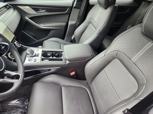 New 2026 Jaguar F-PACE R-Dynamic S image 15