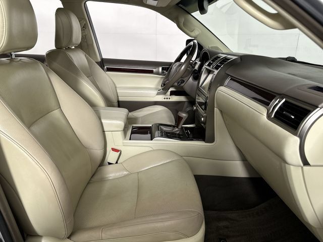 Used 2019 Lexus GX 460 Premium w/ Premium Package AWD/4WD image 29