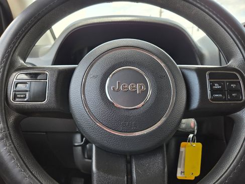 Used 2014 Jeep Compass Sport w/ Power Value Group FWD image 16