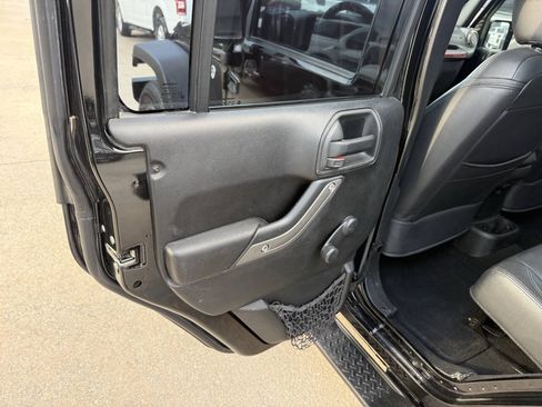 Used 2016 Jeep Wrangler Unlimited Sport AWD/4WD image 14