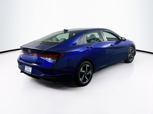 Used 2023 Hyundai Elantra SEL w/ Convenience Package image 5