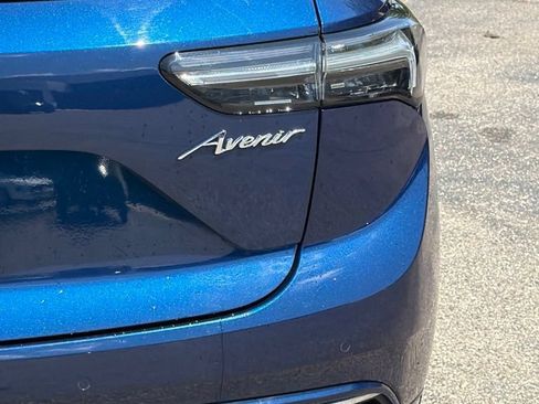 Used 2023 Buick Envision Avenir AWD/4WD image 15