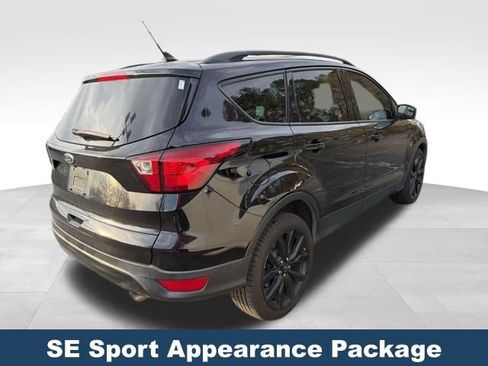 Used 2019 Ford Escape SE image 6