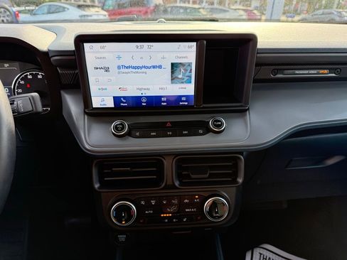 Used 2024 Ford Maverick Lariat w/ Black Appearance Package image 20