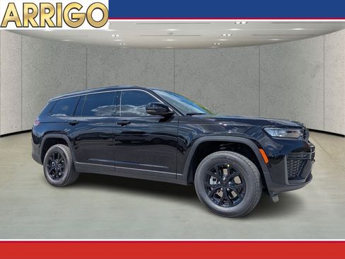 New 2026 Jeep Grand Cherokee L 4WD image 1