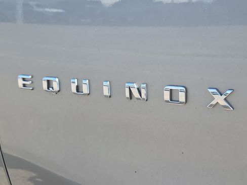 Used 2024 Chevrolet Equinox LT w/ LPO, Floor Liner Package FWD image 11