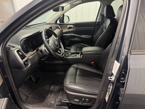 Used 2021 Kia Sorento EX AWD/4WD image 14