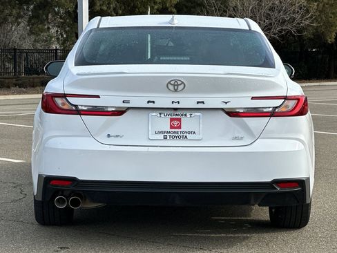 Certified 2025 Toyota Camry SE image 5