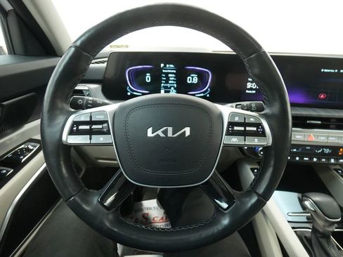 Used 2024 Kia Telluride EX w/ EX Captain's Chair Package image 45