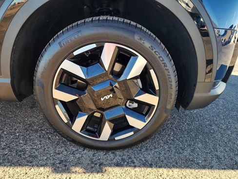 Used 2027 Kia Telluride S w/ Towing Package FWD image 10