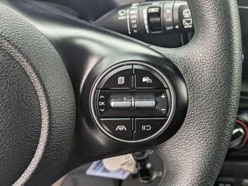 Used 2025 Kia Soul LX w/ LX Technology Package image 22
