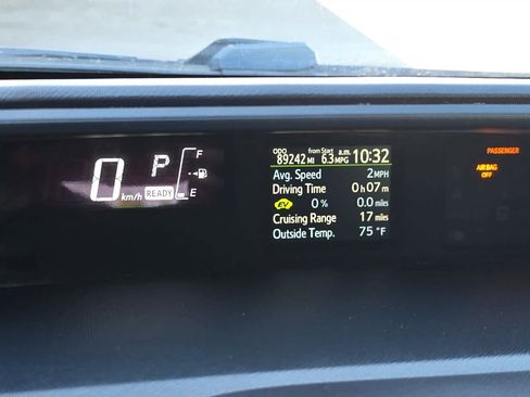 Used 2016 Toyota Prius C Two FWD image 21