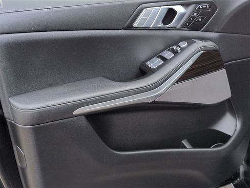 Used 2020 BMW X7 xDrive40i w/ Premium Package image 23