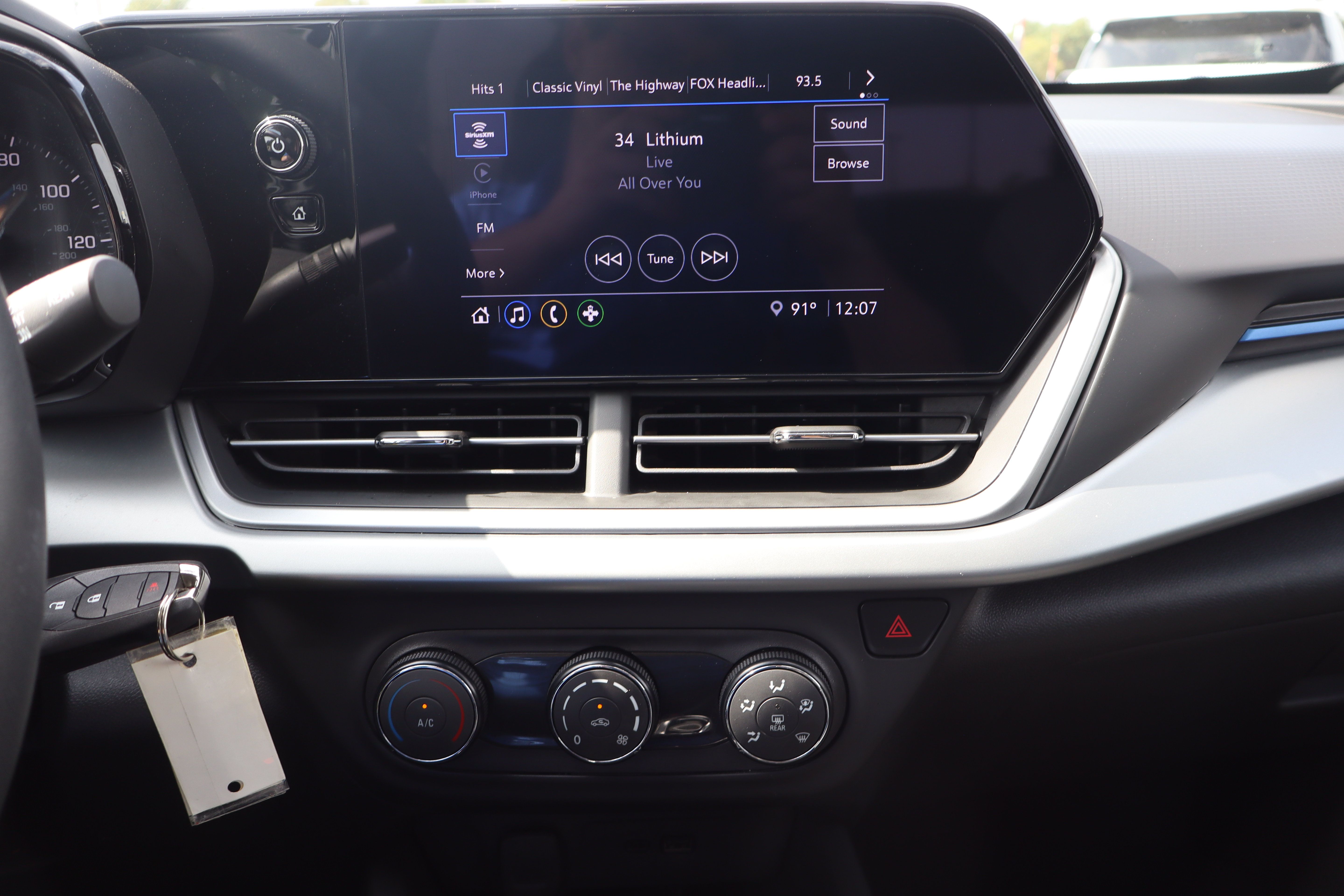 Used 2026 Chevrolet Trax LS FWD image 17