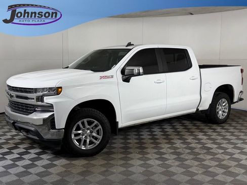 Used 2021 Chevrolet Silverado 1500 LT image 1