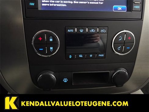 Used 2007 GMC Sierra 2500 SLT w/ Z71 Off-Road Package image 18