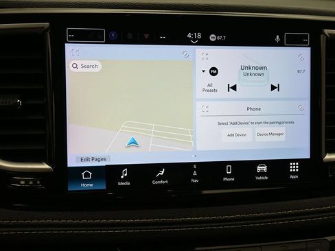Used 2023 Chrysler Pacifica Limited FWD image 10