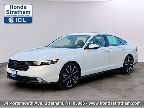 Used 2023 Honda Accord Touring image 1