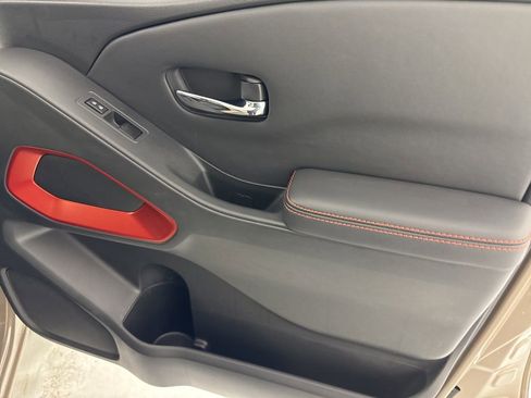 Used 2024 Nissan Frontier Pro-X image 39